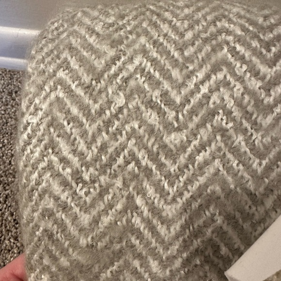 New Pottery Barn Bellamy Herringbone Throw, Gray & Cream 50 x 60 - Picture 6 of 6